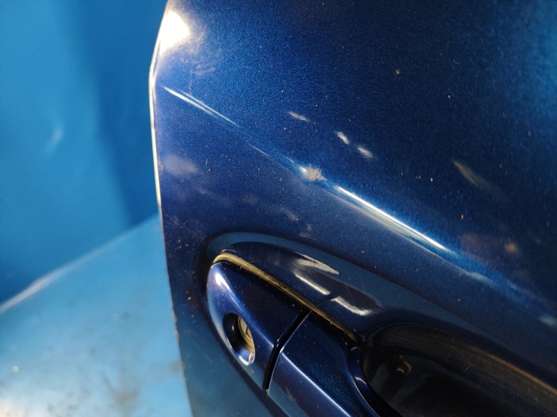 Door TOYOTA PRIUS PLUS 11-14 Right Front.