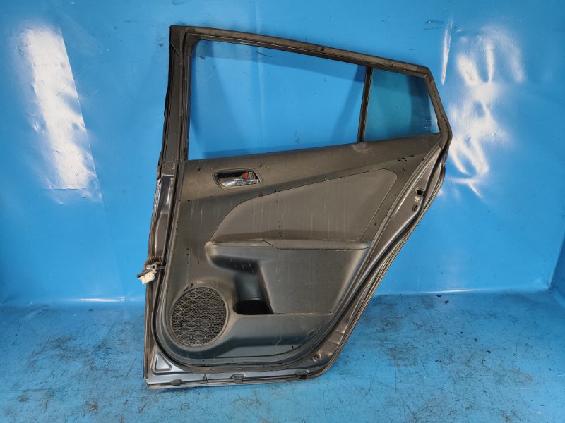Door TOYOTA PRIUS 16- Right Rear.