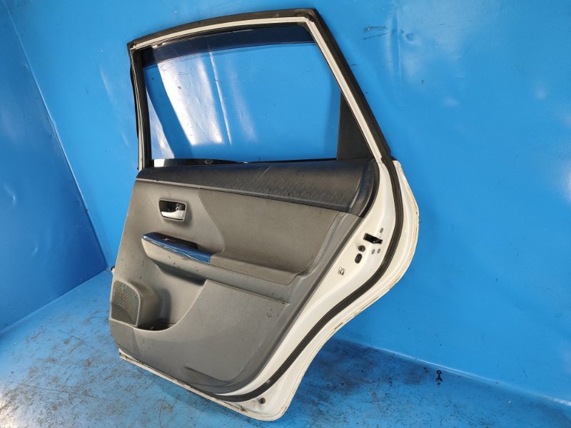 Door TOYOTA PRIUS PLUS 11-14 Right Rear