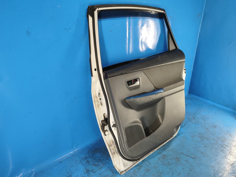 Door TOYOTA PRIUS PLUS 11-14 Right Rear