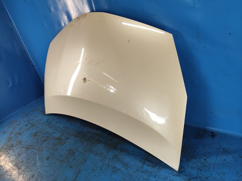 Hood for Toyota Prius Plus 11-14