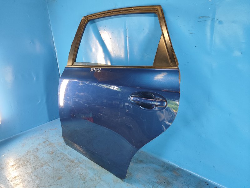 Door TOYOTA PRIUS PLUS 11-14 Left. Rear.