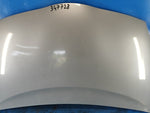 Hood of the Toyota Prius - 30 09-17
