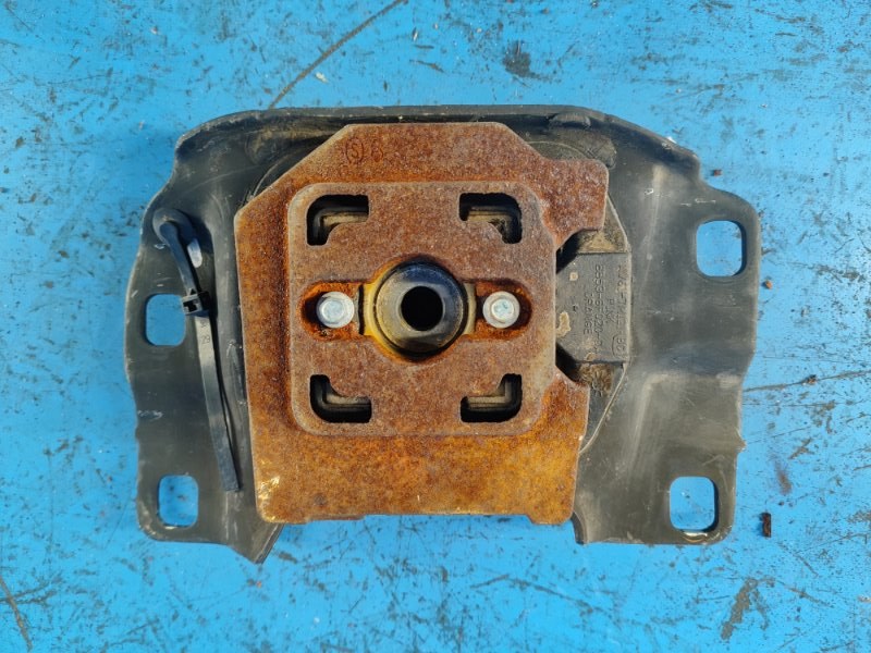 Automatic transmission mount for Ford Escape 12-19 2017