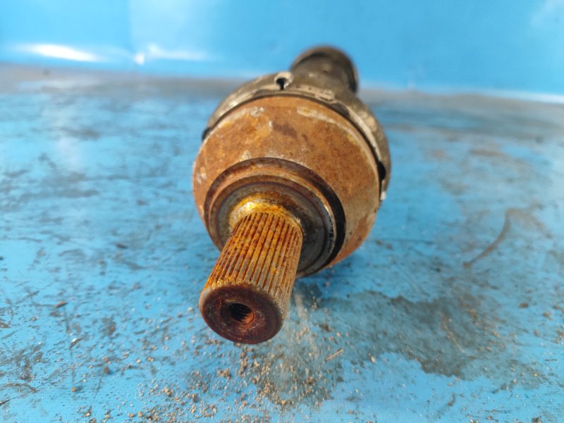 Front wheel drive VOLVO XC70 07-16 Left.