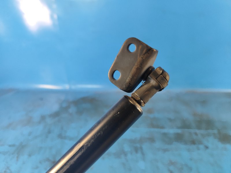 Trunk lid shock absorber MAZDA 6 GJ 12- Left.
