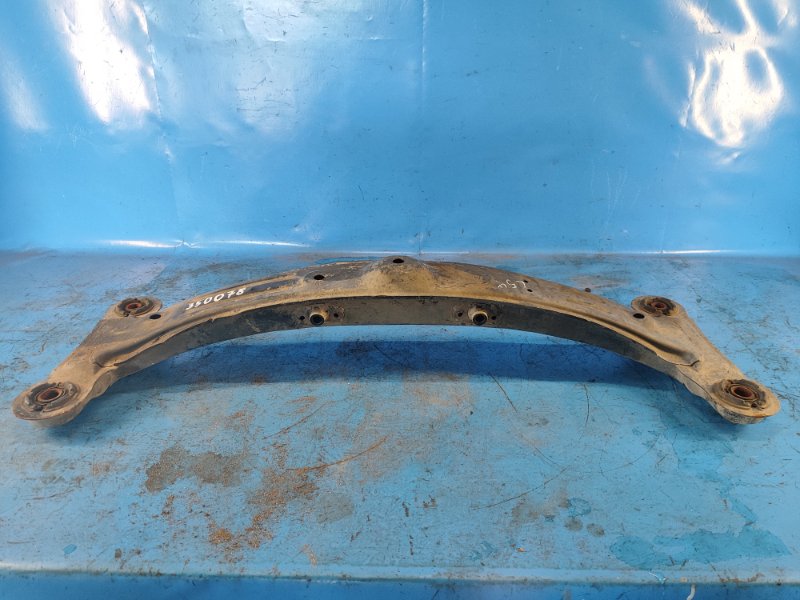 Rear suspension beam for the 96-01 Lexus ES300