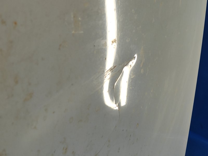 Hood of the Audi Q5 08-16