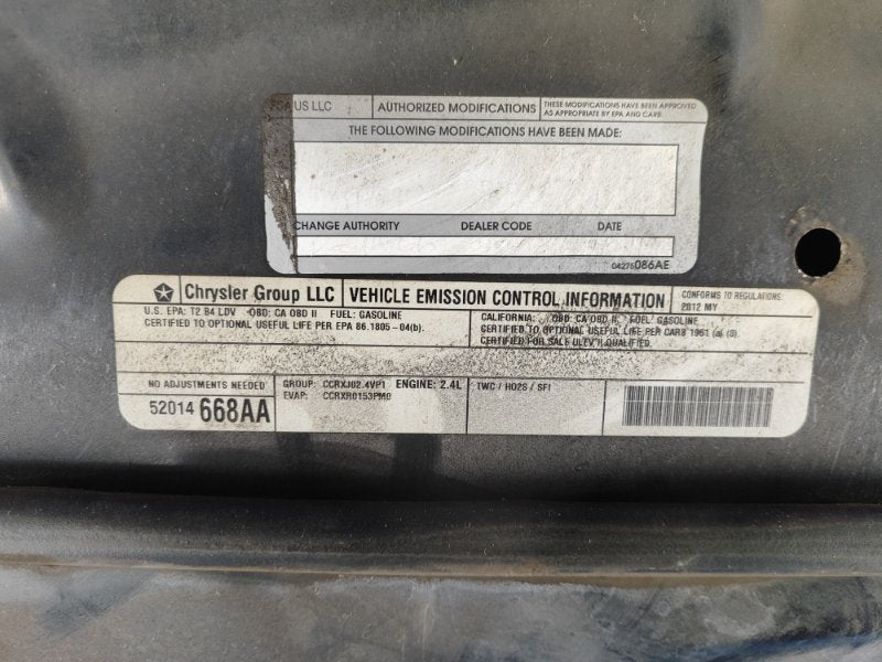 Hood of the 2012 Dodge Journey 08-20