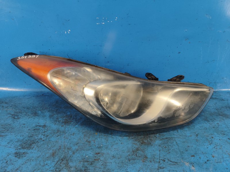 Headlight HYUNDAI ELANTRA MD 10-15 Right