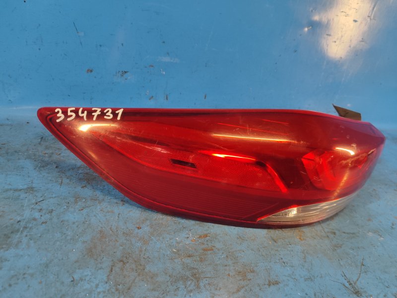 External lamp HYUNDAI ELANTRA AD 16- Left.