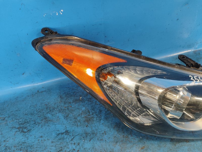 Headlight HYUNDAI ELANTRA GD 12-17 2014 Right