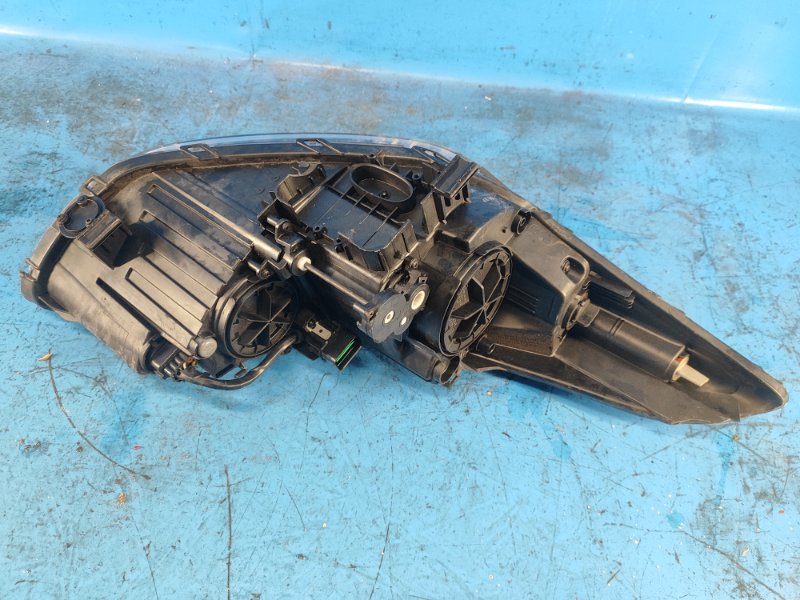 Headlight HYUNDAI ELANTRA GD 12-17 2014 Lev.