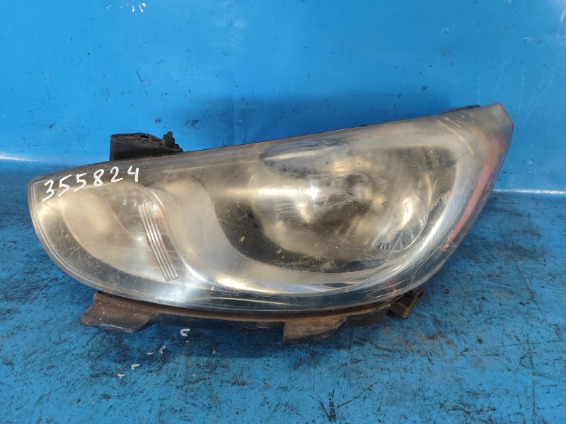 Headlight HYUNDAI ACCENT RB 10- 2011 Left.