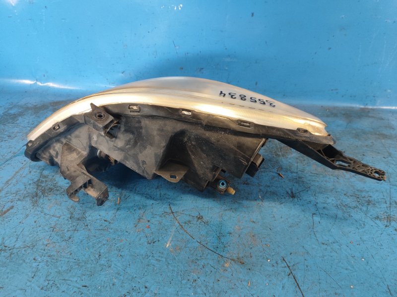 Headlight NISSAN VERSA B17 11-19 Right