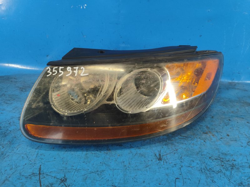 Headlight HYUNDAI SANTA FE (CM) 05-12 Left.