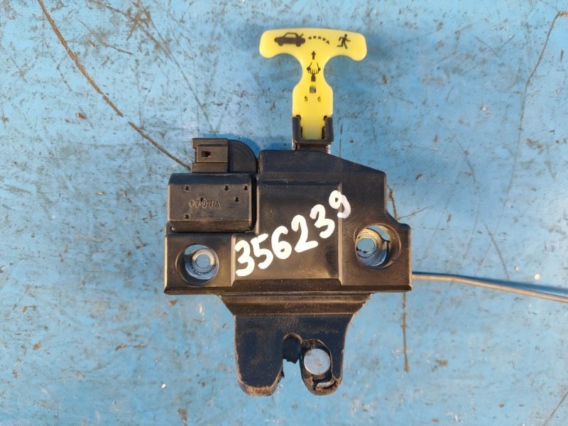 Toyota Camry 40 06-11 trunk lid lock
