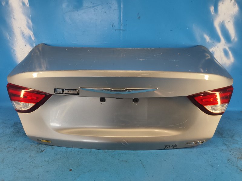 Chrysler 200 14-16 trunk lid