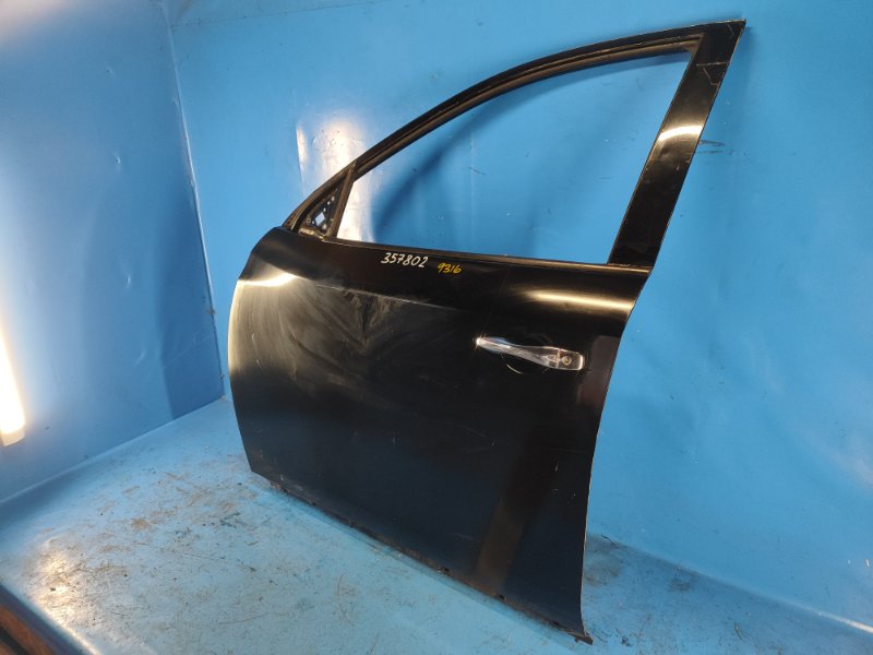 Door NISSAN PATHFINDER R52 12-21 2013 Left. Front.