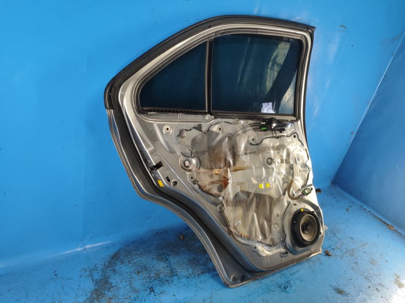 Door SUZUKI KIZASHI 09-14 2011 Left. Rear.