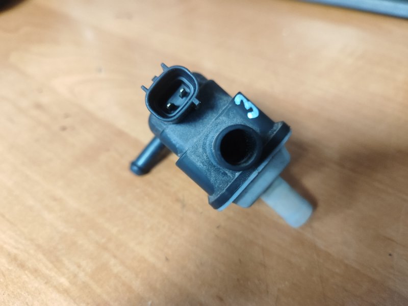 Electromagnetic valve (vacuum) LEXUS HS250H (ANF10) 09-12 2009