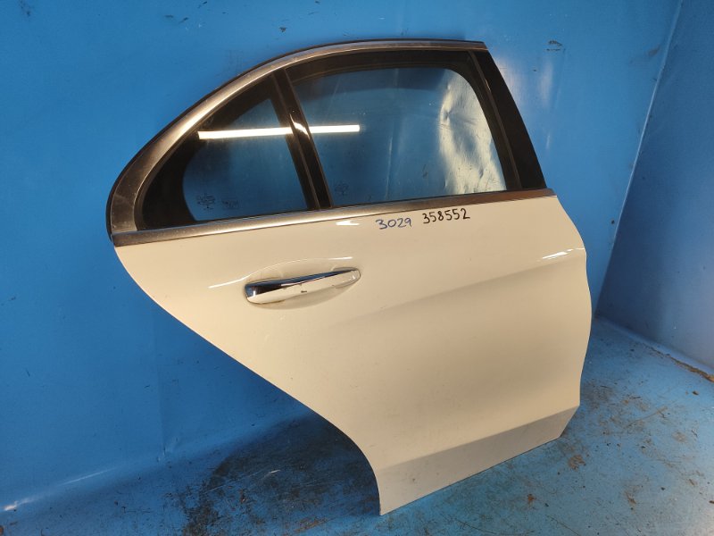 Door MERCEDES C-CLASS W205 16-21 2017 Right Rear