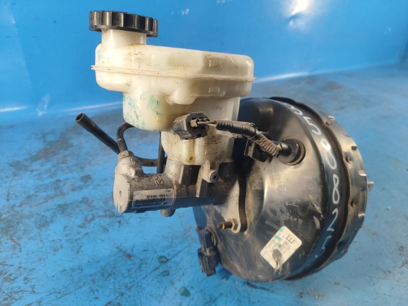 Vacuum brake booster for Ford Explorer 10-20