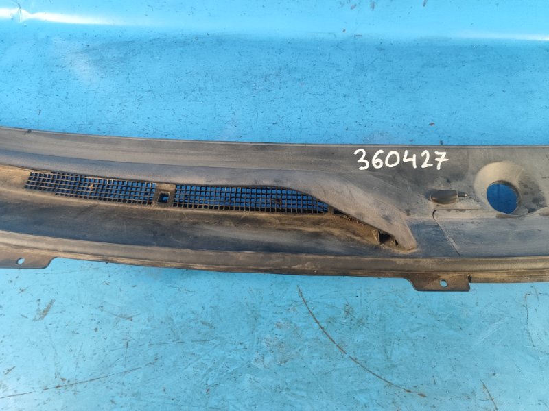 Plastic windshield trim / Frog for Nissan X-TRAIL/ROGUE T33 2021