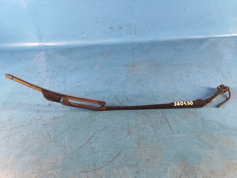 Front windshield wiper arm NISSAN X-TRAIL/ROGUE T33 20- 2021 Right