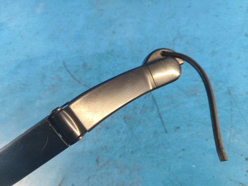 Front windshield wiper arm NISSAN X-TRAIL/ROGUE T33 20- 2021 Left.