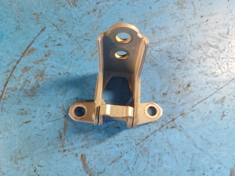 Lower door hinge NISSAN X-TRAIL/ROGUE T33 20- 2021 Right Front