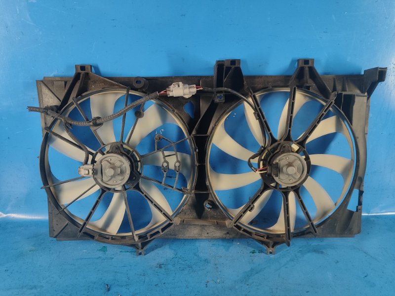 Diffuser of the main radiator fan Toyota Camry 55 14-17 2014