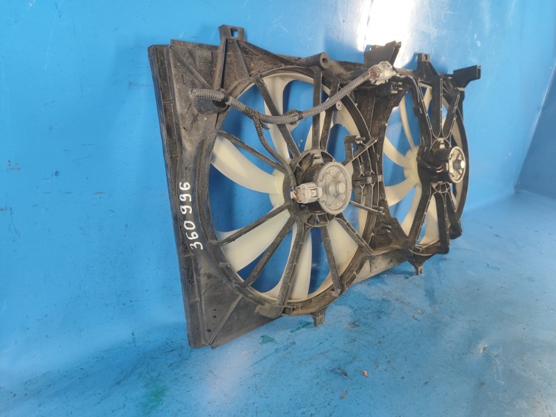 Diffuser of the main radiator fan Toyota Camry 55 14-17 2014