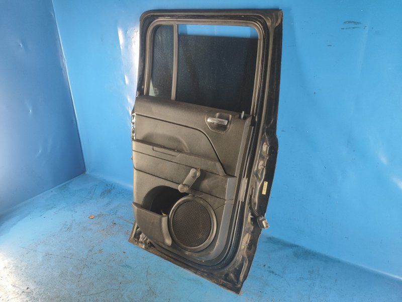 Door JEEP PATRIOT 10-17 2014 Left. Rear.