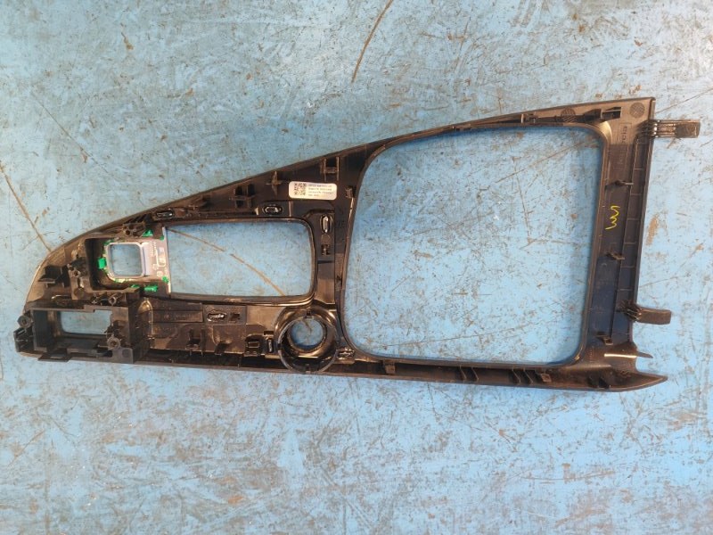 Interior plastics of the INFINITI QX50 18-2023