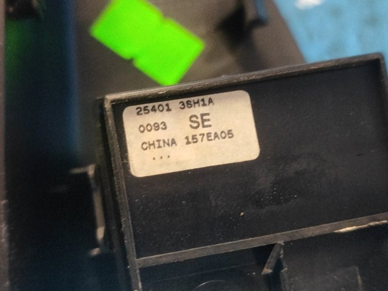 Power window control unit NISSAN SENTRA B17 12-21 Left. Front.