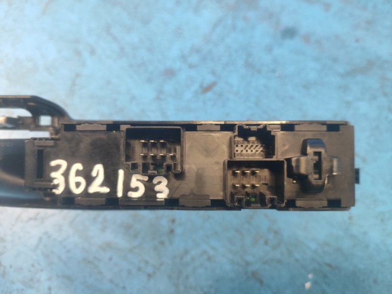 Power window control unit FORD ESCAPE 12-19 Left. Front.