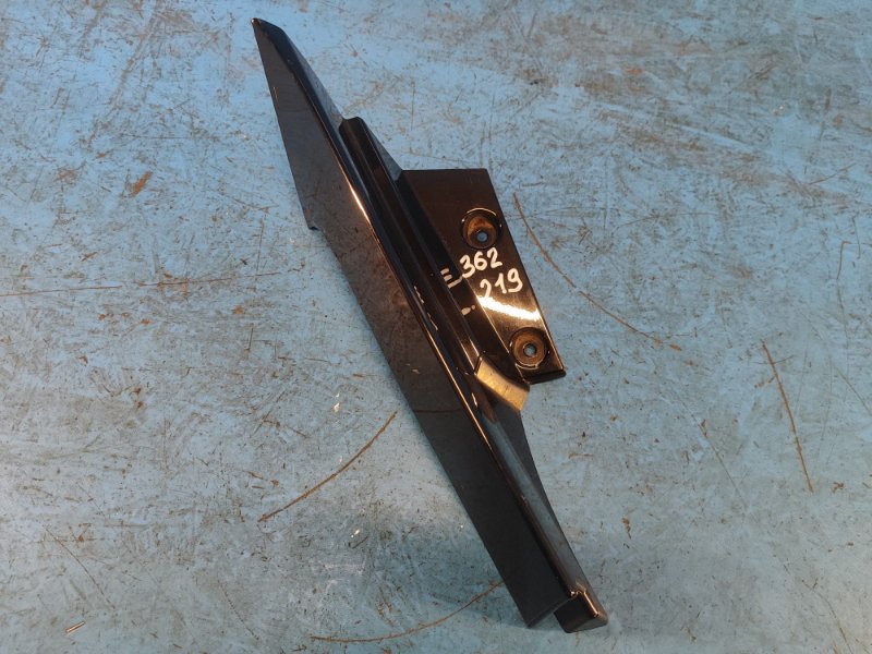 Trunk lid trim NISSAN X-TRAIL/ROGUE T32 13-20 Right.