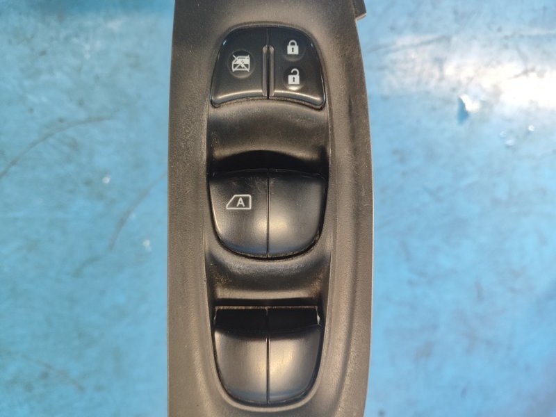 Power window control unit NISSAN X-TRAIL/ROGUE T32 13-20 2016 Left. Front.