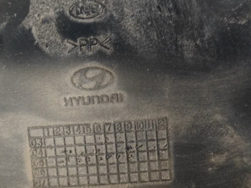 Hyundai Tucson 04-10 dashboard