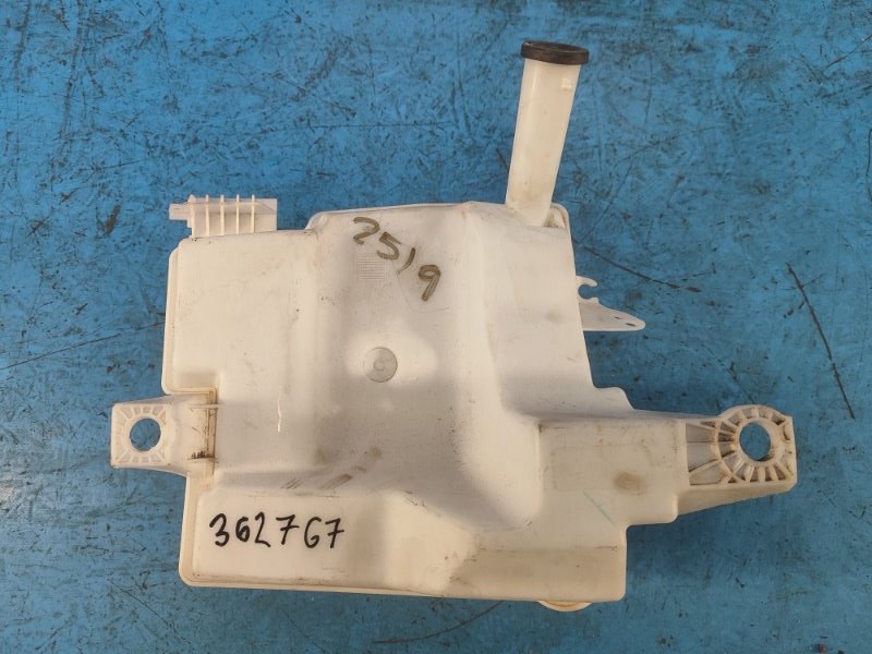 Ford Focus 10-18 Windscreen Washer Reservoir