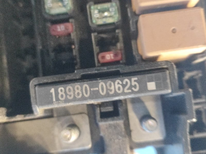 Engine compartment fuse box HYUNDAI ELANTRA AD 16-