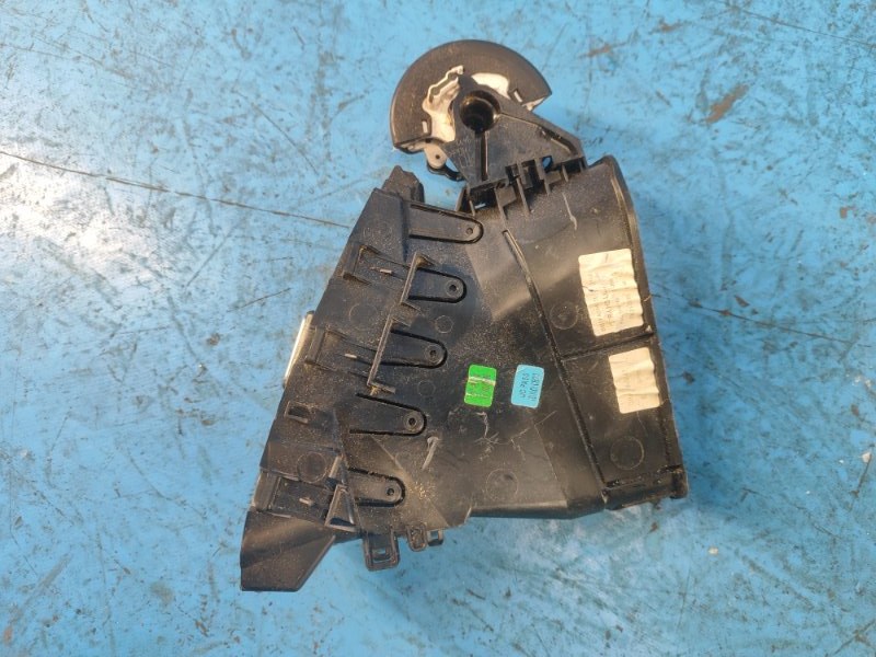 Air deflector FORD FOCUS 10-18 Left.