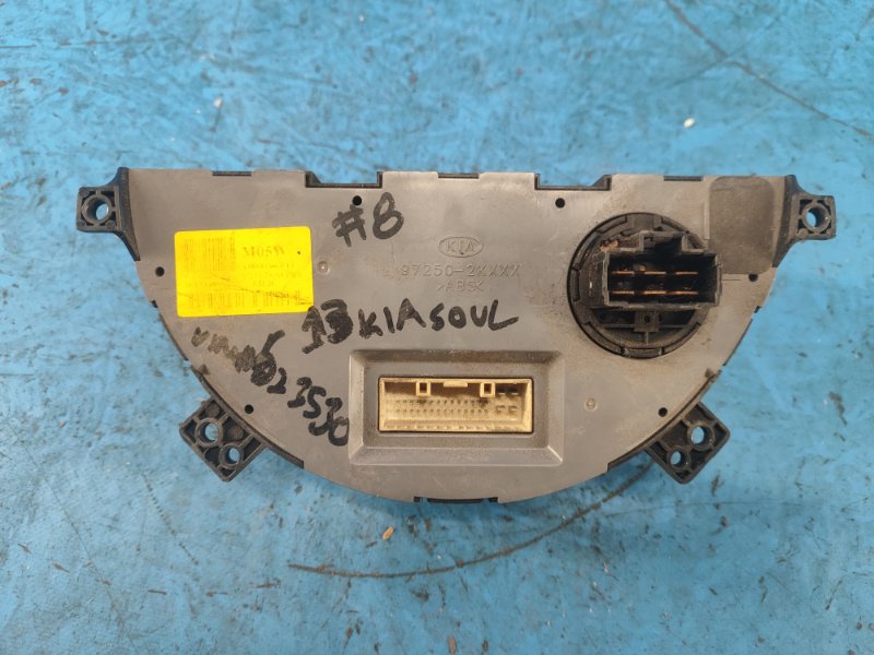 KIA SOUL AM 08-13 heater control unit