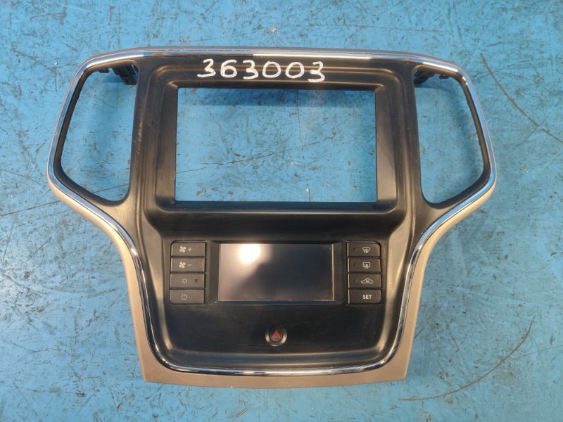 Heater control unit for a Jeep Grand Cherokee 11-22 2016