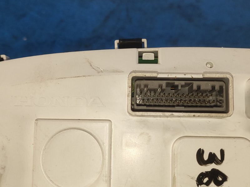 Instrument cluster of the Honda Accord CR 13-18 2014