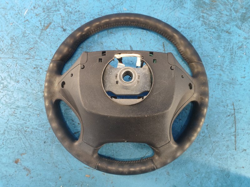 Hyundai Sonata YF 10-14 steering wheel