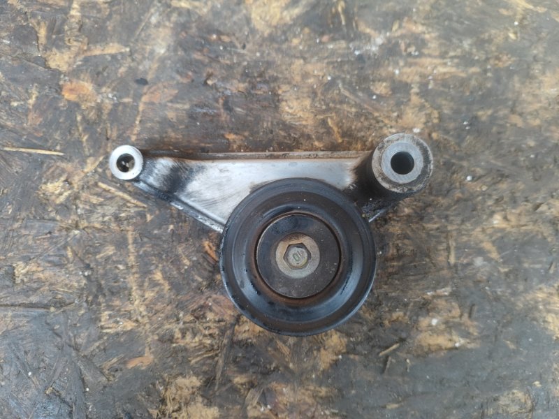 Idler pulley for Toyota Camry 40 06-11 2007 attachments