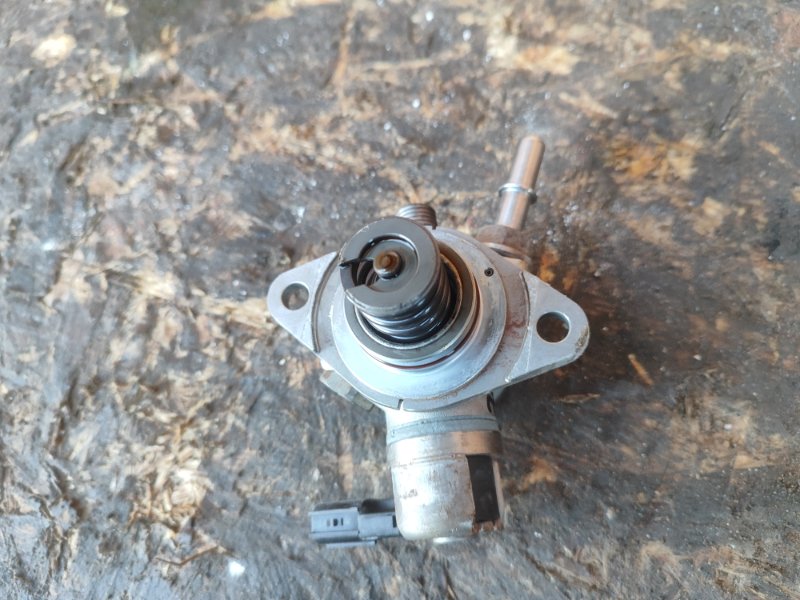 Fuel injection pump (petrol) Ford Focus 10-18