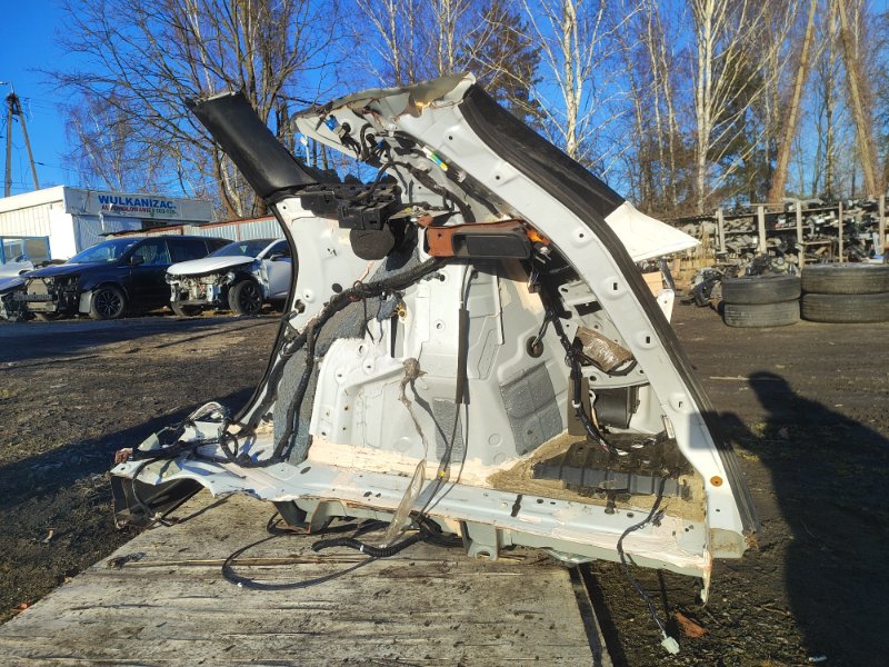 Rear quarter panel of the INFINITI QX50 18- 2023 Right.